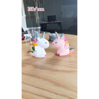cặp 2 con ngựa 1 sừng có cánh ( xanh hồng) phụ kiện trang trí bánh sinh nhật - bánh kem