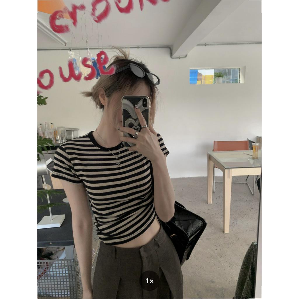 Áo Thun Cổ Tròn Ngắn Tay Dáng Rộng Phối Quần Ống Rộng Thời Trang Cá Tính 63146