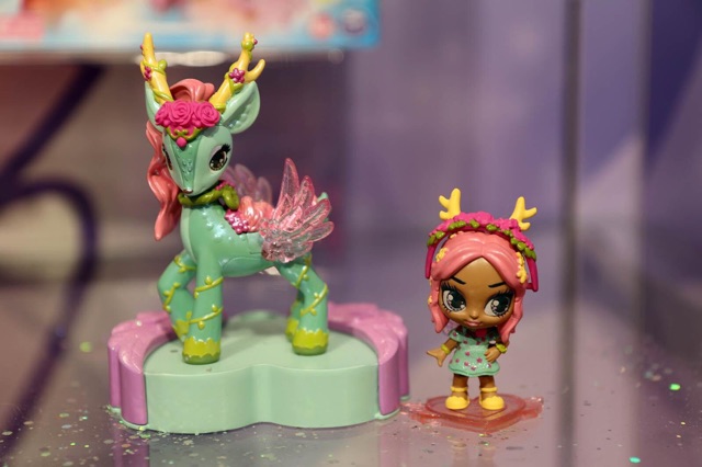 Trứng Hatchimals Pixie Riders kèm ngựa Pony, tiên Fairy