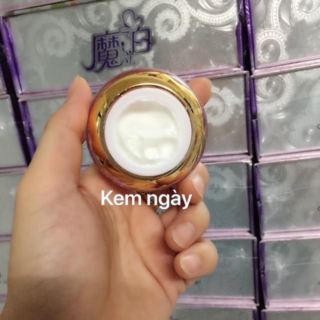 Kem ngày lẻ hoàng cung hồng. Kem ngày