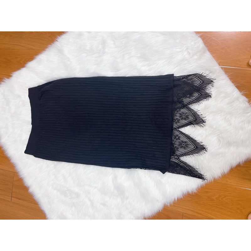 Chân váy len - ren T28