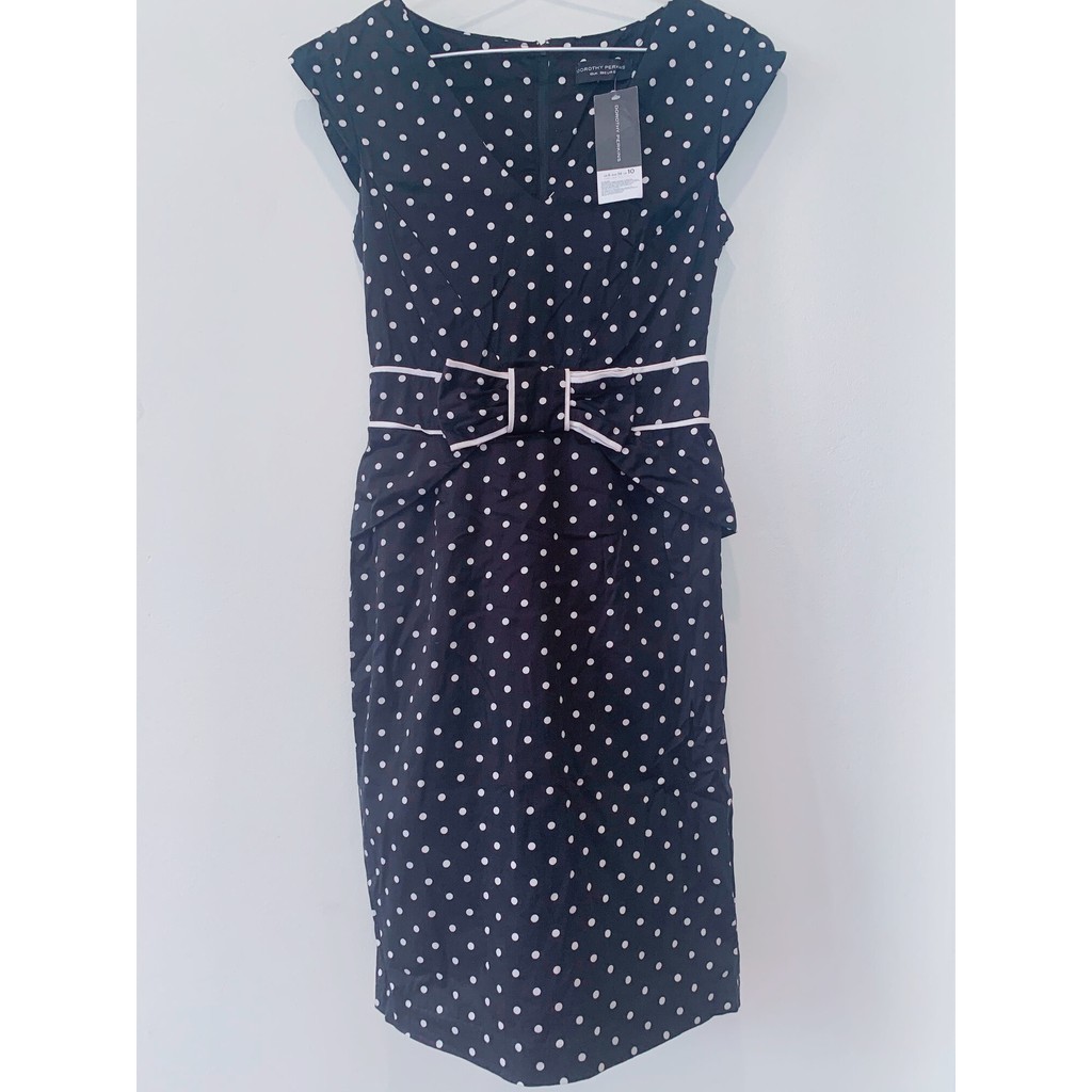 ĐẦM ÔM NỮ - DOROTHY PERKINS – ĐEN – SIZE 36/6/10 – CHẤM BI TRẮNG – COTTON – CỔ TIM - KÉO KHOÁ LƯNG – CỘC TAY - FIT LADY