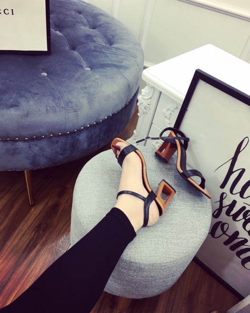 Ảnh thật - GIÀY SANDAL CÔNG SỞ QUAI NGANG DA LÌ GÓT NÂU LỖ HOT HIT
