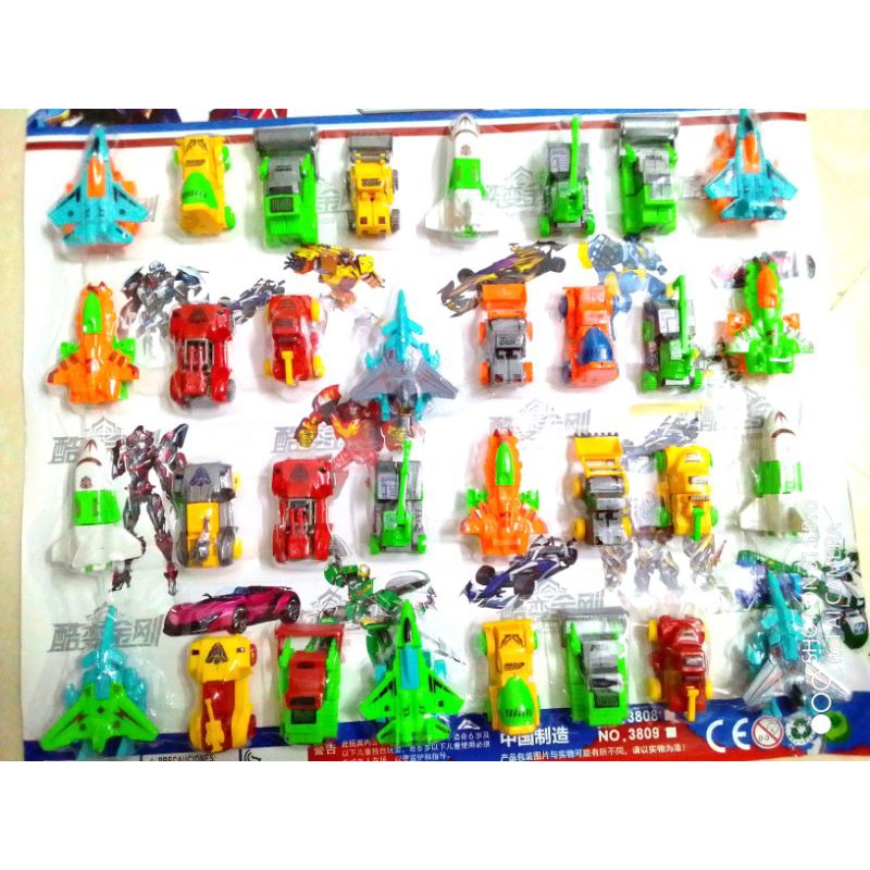 Robot biến hình oto, máy bay