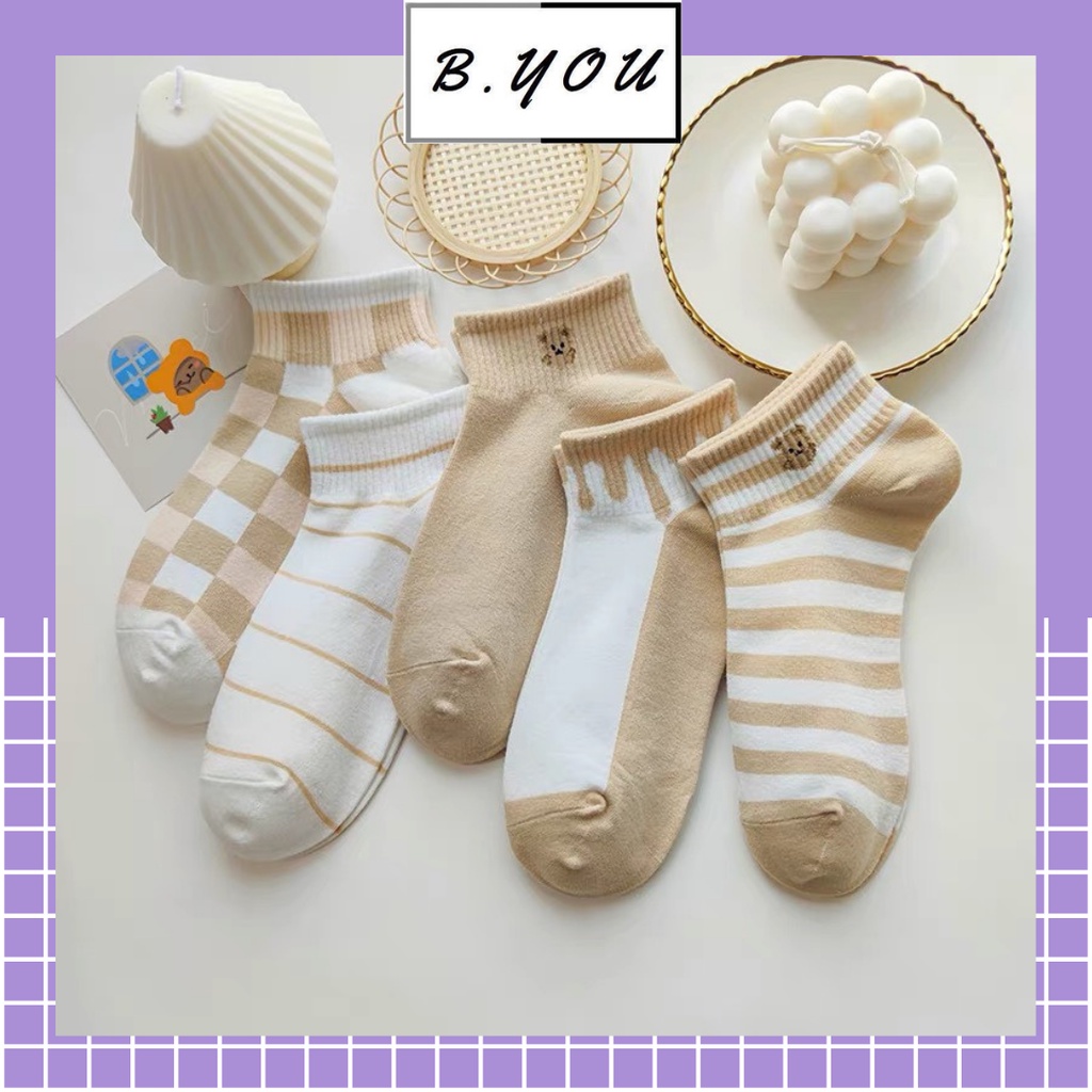 Tất nữ cổ ngắn phong cách hàn quốc nhẹ nhàng chất liệu thoáng mát, thấm mồ hôi họa tiết gấu màu nâu trắng