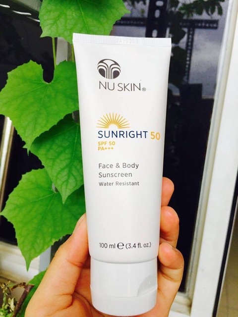 Kem Chống Nắng Trang Điểm Dưỡng Da Sunright SPF 50 Chính Hãng Nuskin