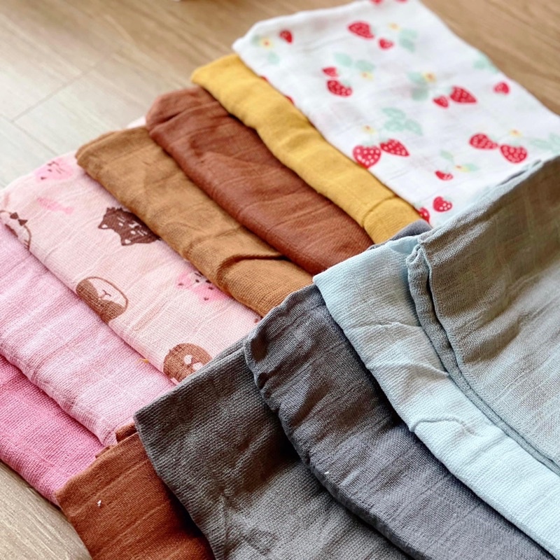 Set 5 khăn xô xuất dư Thuỵ Điển cho bé