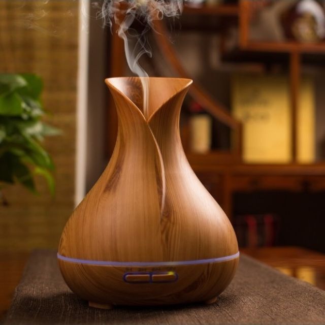 Máy xông tinh dầu tuylip 550ml khuếch tán tinh dầu siêu âm kèm điều khiển - DIFFUSER LUX