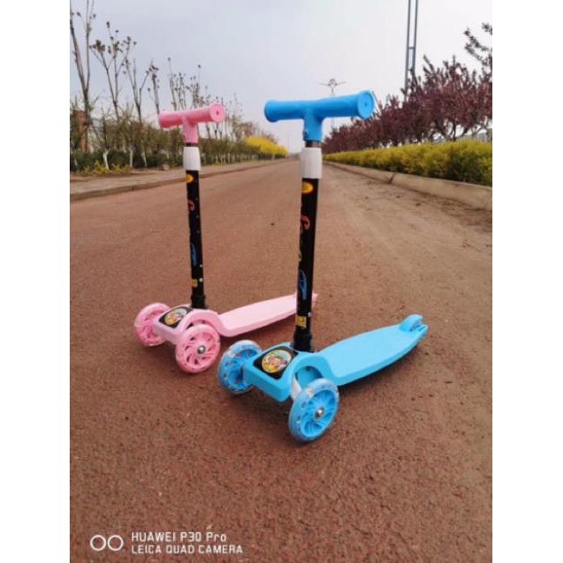 [Free Ship] Xe trượt scooter bánh phát sáng có thể gập gọn dễ mang theo