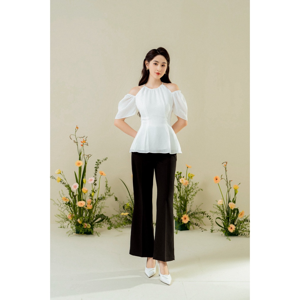 Áo cổ yếm chun vai chiết ly TIINSTORE AHN377