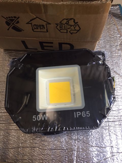 Đèn Pha Led 8077 - 50w ( Đủ w )
