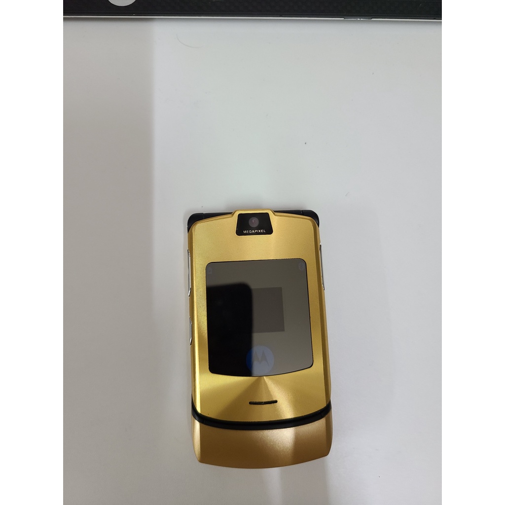 Điện thoại Motorola Razr V3i gold đen, bạc