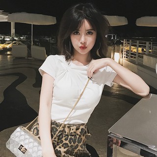 Áo thun nữ cổ tròn ngắn tay