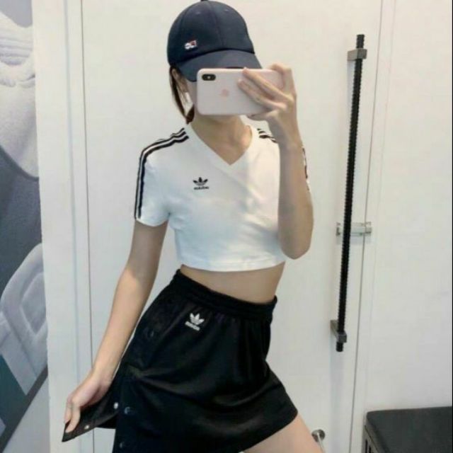 Áo croprop thêu chữ thun cotton co dãn