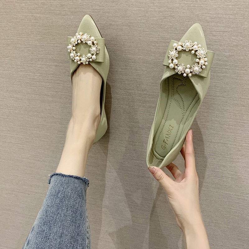 [Mã FASHIONCB264 giảm 10K đơn bất kỳ] Giày đế mềm mũi nhọn đính hạt ngọc trai xinh xắn thời trang thanh lịch cho nữ