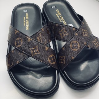 dép LV NAM,dép Nam lv giá tốt,dép lv quai chéo họa tiết năm 2021