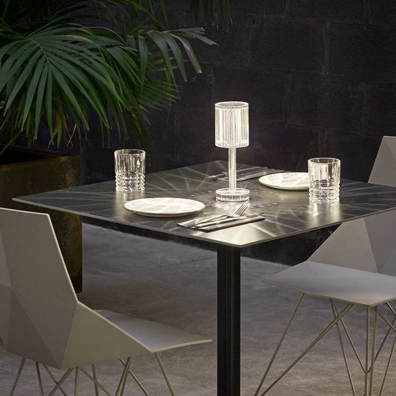 Đèn Ngủ Để Bàn Sạc Usb Đính Đá Pha Lê Sang Trọng