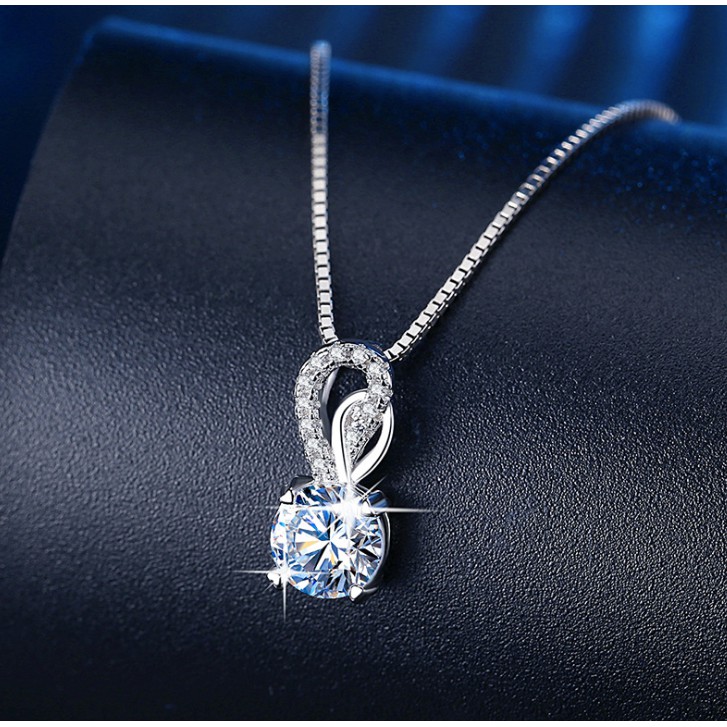 Thời trang đan xen mặt dây chuyền S925 bạc cao carbon kim cương vòng cổ cho phụ nữ
