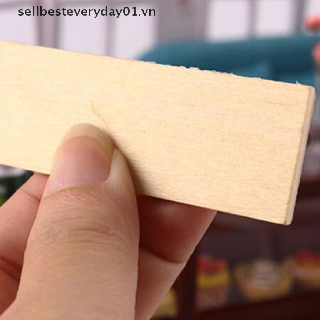 Kệ gỗ treo tường để đồ tỉ lệ 1:12 dành cho trang trí nhà búp bê