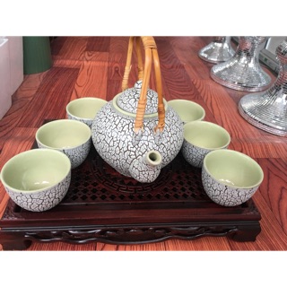 Bộ ấm chén men rạn dáng lê kèm khay