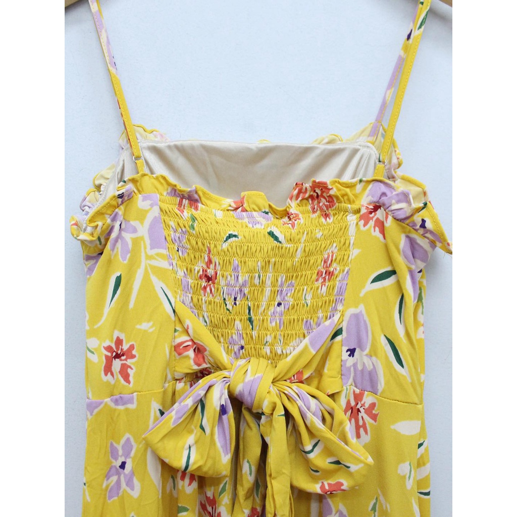 Q9402 - Jumsuit 2 dây BCBG phối bèo nhún thun sau cột nơ in hoa lá