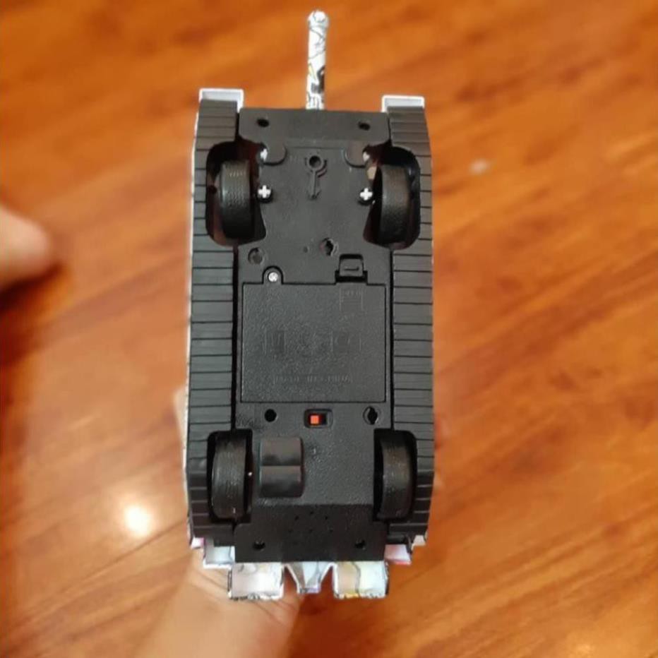 . xe tăng điều khiển từ xa,chạy pin *