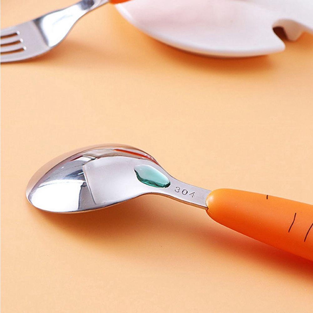 Bát Ăn Bằng Thép Không Gỉ Hình Củ Cà Rốt Dễ Thương Cho Bé