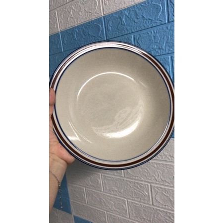 Dĩa sâu lòng viền nâu