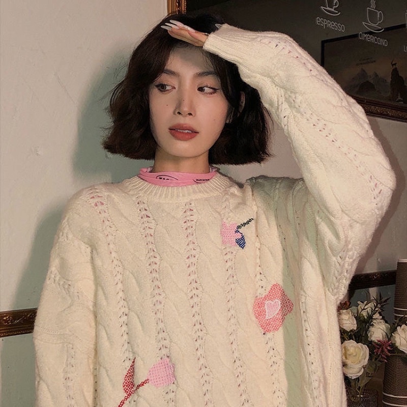Áo len vặn thừng thêu hoa nữ tính hàng taobao