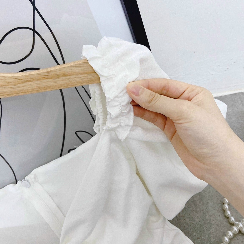 đầm lụa xếp ly kiểu cổ vuông khoét ngực tay ngắn bồng