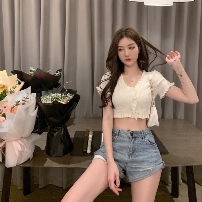 Áo Croptop phông nữ LUHAZO sexy dệt kim blackpink Ngắn Tay Cổ Chữ V Màu Trơn Phong Cách Hàn Quốc K5T3-2