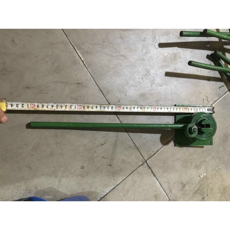 Dụng cụ bẻ sắt 6x8