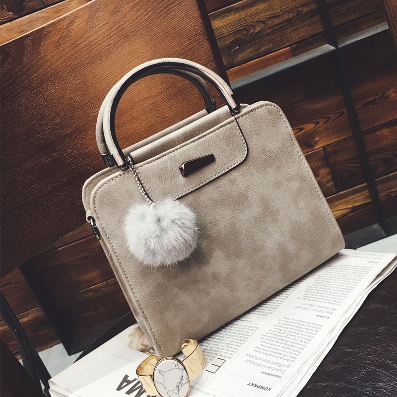 Túi đeo chéo IELGY phủ lông họa tiết đơn giản phong cách Hàn Quốc tùy chọn màu sắc