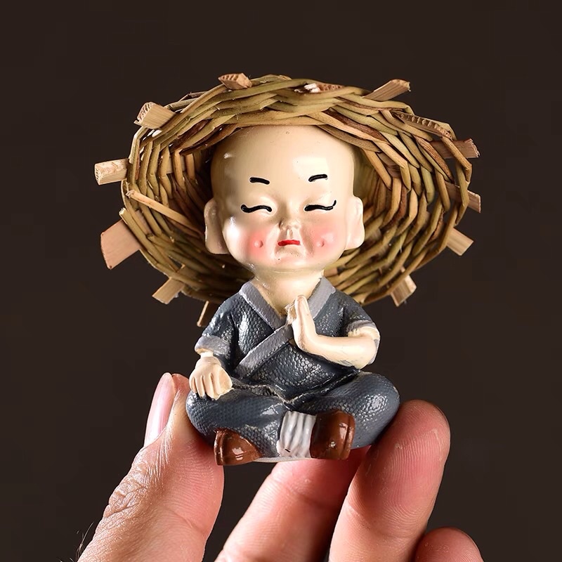 Bình đá cắm hoa