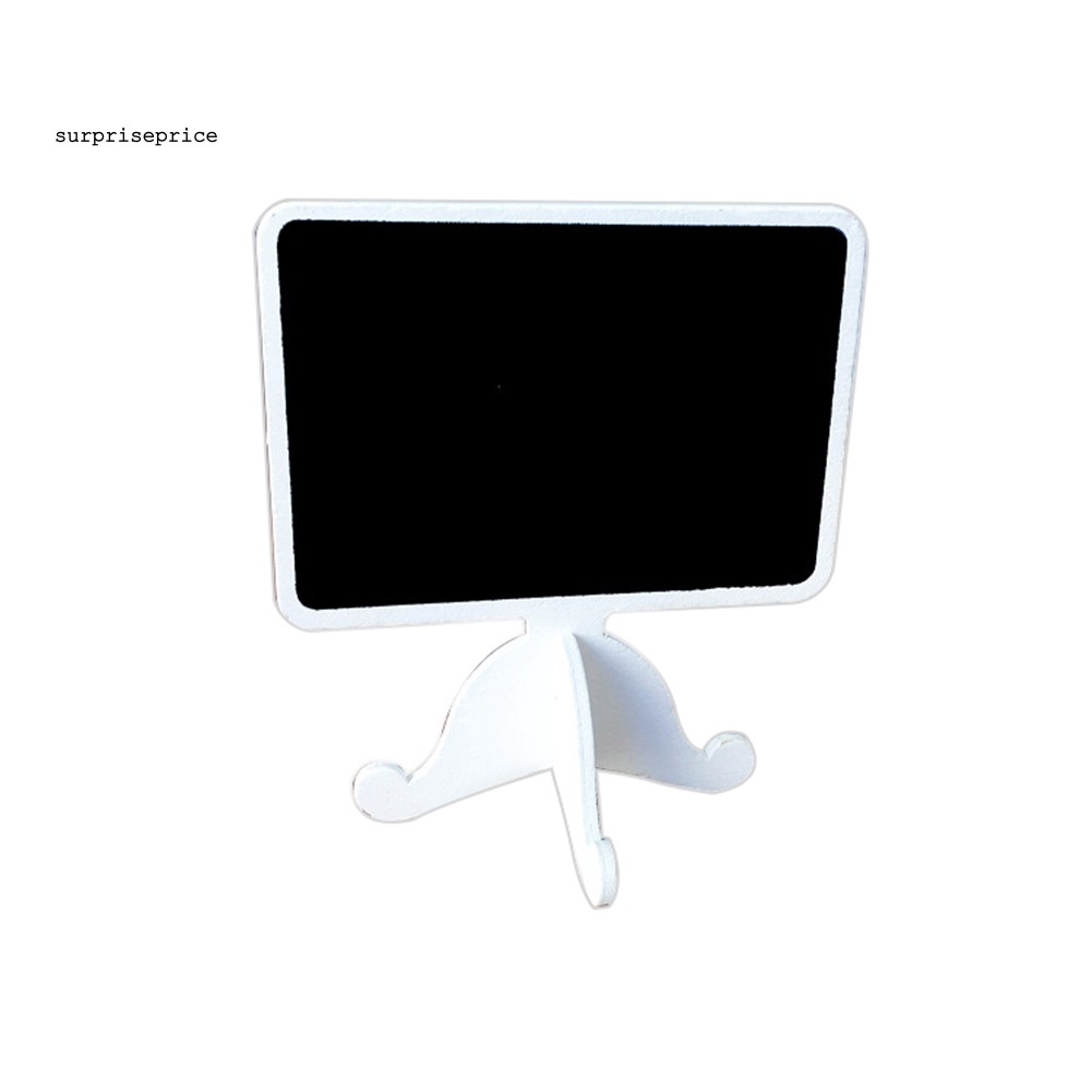 Bảng đen gỗ viết bằng phấn để trang trí bàn tiệc cưới bắt mắt