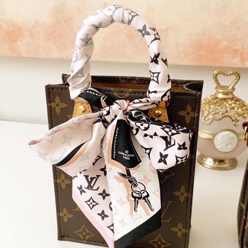 Túi Lv quai xách Petit Sac Flat dáng đứng đựng điện thoại Fullbox size 18