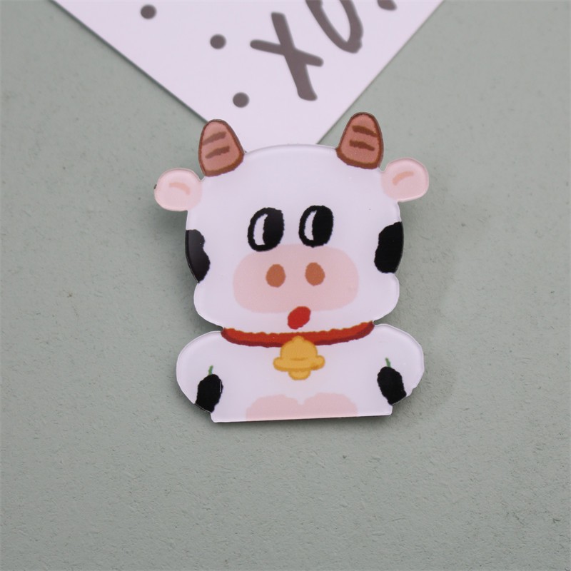 Sticker cài , phụ kiện balo túi mũ nón hình bò sữa siêu cute