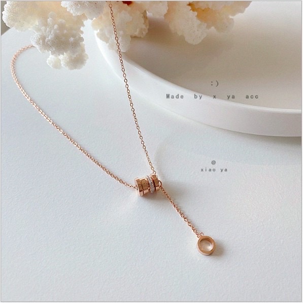 Dây chuyền Vòng cổ Choker TITAN màu Rose Gold  charm necklace mặt hình trụ đính đá HALLA DC107 DC109