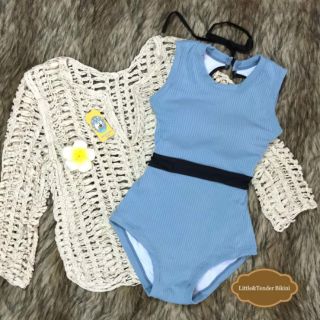 Bikini xanh 1 mảnh kín đáo