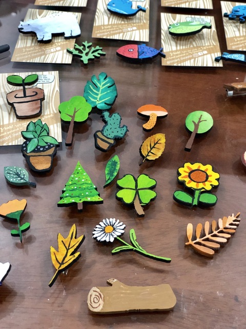 Pin Huy Hiệu Cài Áo Gỗ Thân Thiện Môi Trường Limart