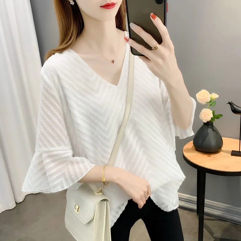 【50-90KG】 Áo Voan Mỏng Cổ Chữ V Plus Size C9366