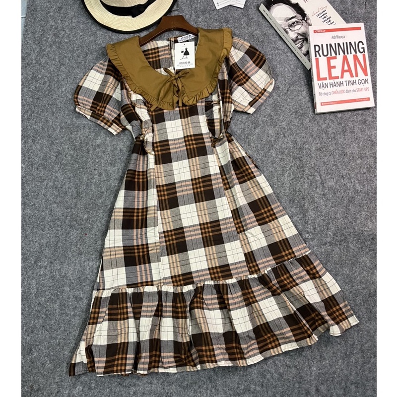 ĐẦM CARO XOÈ BABY DOLL ĐUÔI CÁ CỔ BÈO NHÚN