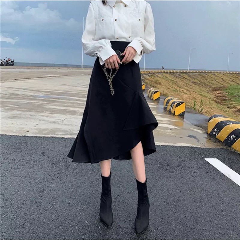 Chân váy cạp cao cutout thời trang