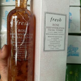 Nước hoa hồng Fresh Rose Deep Hydration Facial - 250ml