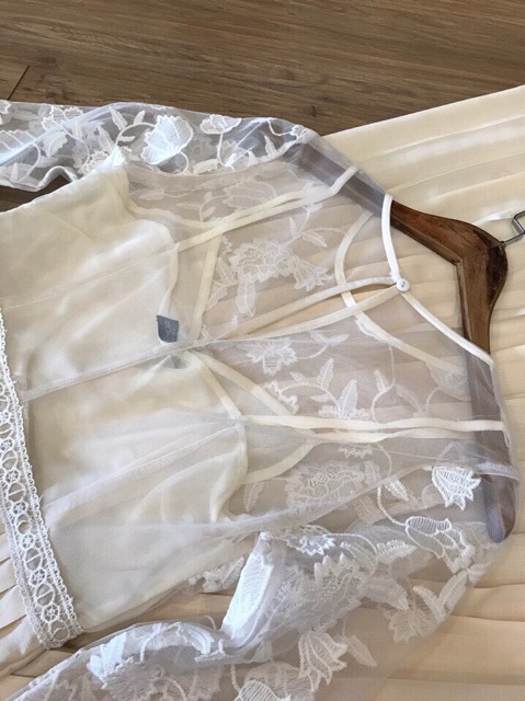 Đầm midi voan ren TOPSHOP