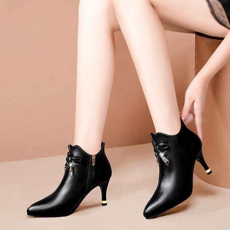 Giày bốt cao gót IELGY cổ thấp mũi nhọn chống thấm nước màu đen/ trắng thời trang dành cho nữ