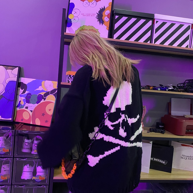 Áo len tay dài cổ tròn in hình đầu lâu phong cách Harajuku độc đáo