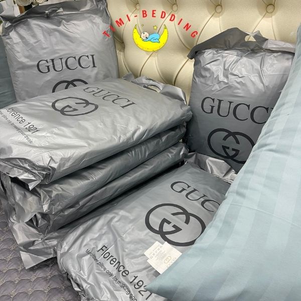 Ruột gối ôm lông vũ Gucci chính hãng, hàng loại 1 cao cấp kích thước 35x105cm – Timibedding