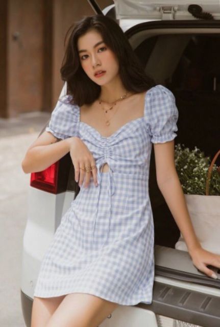 Đầm caro nhún ngực