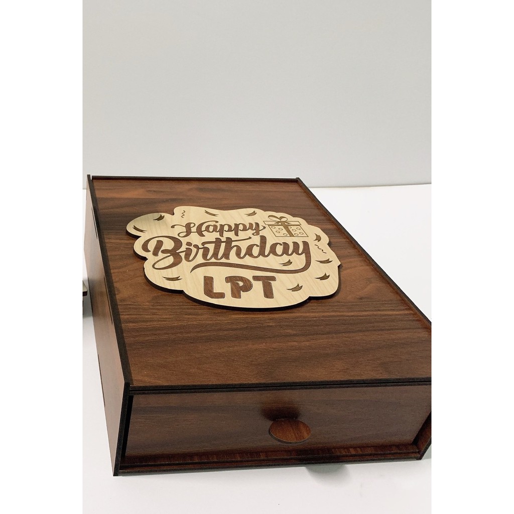 Đồng hồ gỗ để bàn quà tặng doanh nghiệp, sinh nhật, bạn bè khắc hình ảnh theo yêu cầu